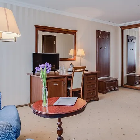 Intourist Hotel-3